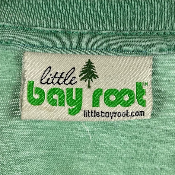 Little Bay Root Large Sasquatch Multnomah Falls Nature Waterfall Graphic Shirt - Picture 6 of 7